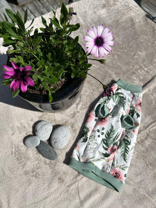 Blommig t-shirt för sphynxar