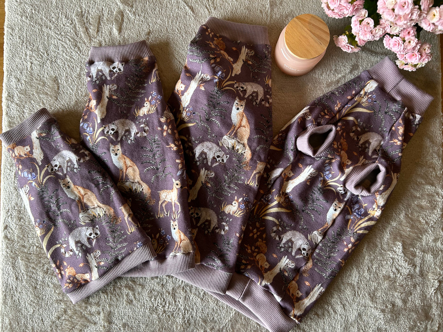 T-shirt för sphynxar, lila skog