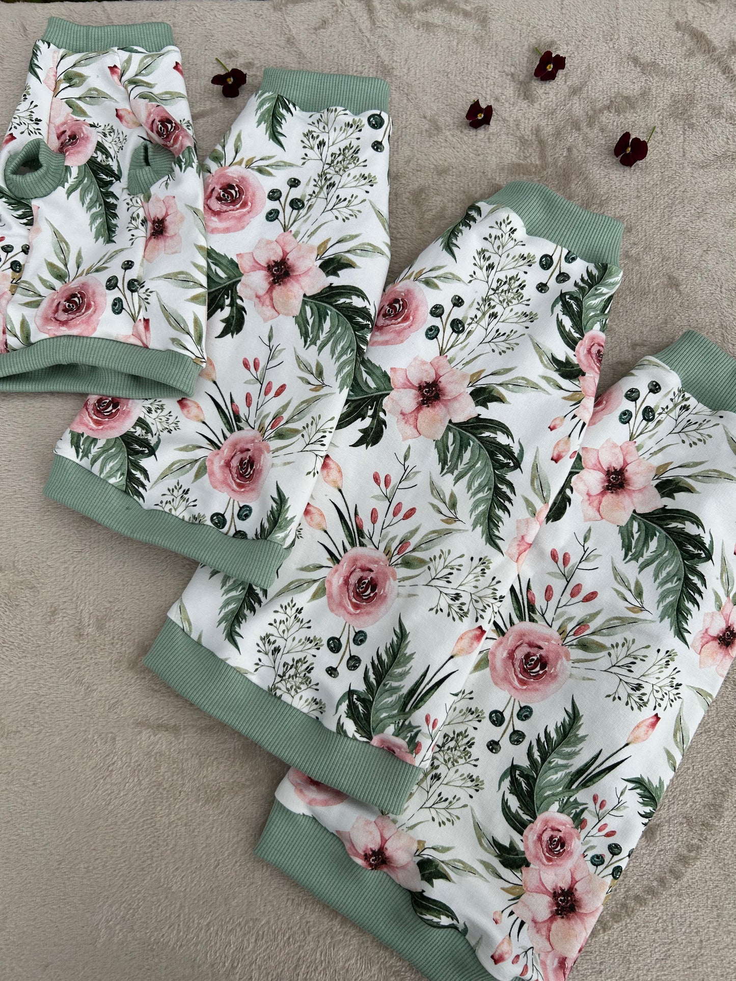 Blommig t-shirt för sphynxar